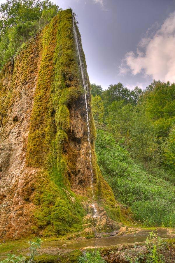 Prskalo waterfall Serbia