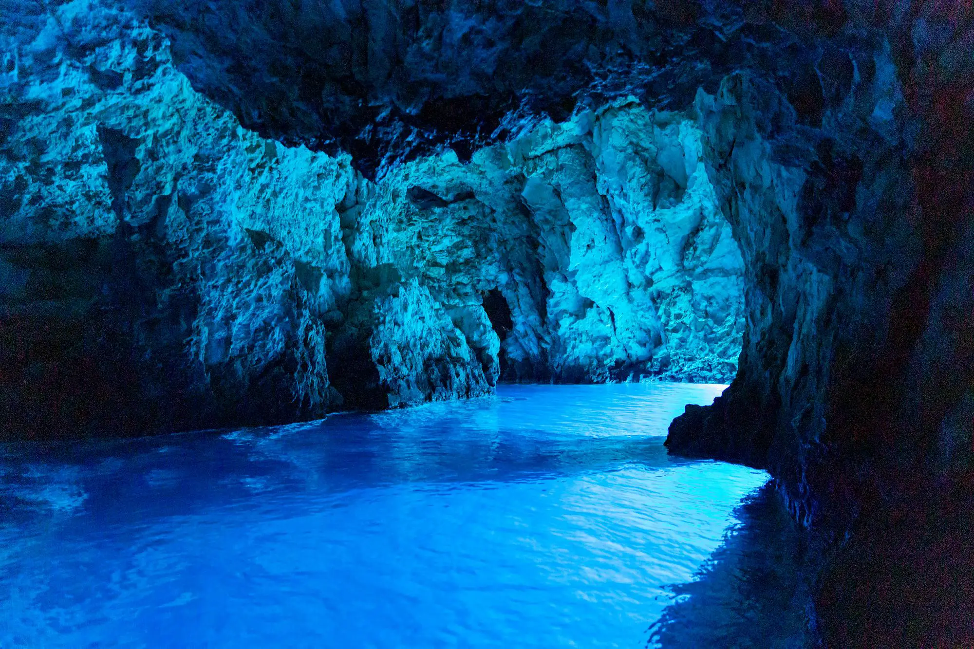 Blue caves vis